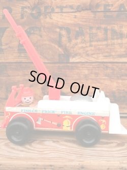 画像2: FISHER PRICE 1968'S FIRE TRUCK PULL TOY