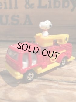 画像2: SNOOPY 1970'S "AVIVA DIECAST LADDER FIRE TRUCK 