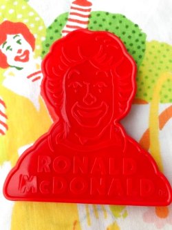 画像2: McDONALD'S "RONALD" RED 1980'S COOKIE CUTTER   