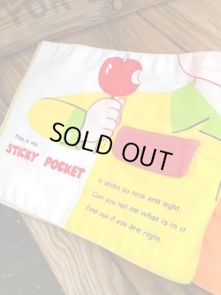 画像13: FISHER PRICE  " WHAT'S IN MY POCKETS? "1970'S SURPRISE CLOTH BOOK 