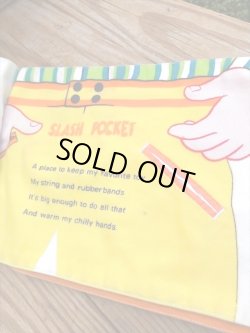 画像12: FISHER PRICE  " WHAT'S IN MY POCKETS? "1970'S SURPRISE CLOTH BOOK 