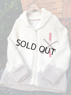 画像2: VINTAGE "HUNTING" COWICHAN SWEATER