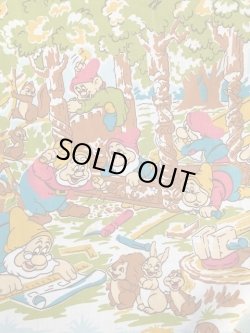 画像2: SNOW WHITE AND SEVEN DWARFS VINTAGE  TWIN FLAT SHEETS