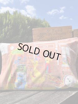 画像2: SESAME STREET "APARTMENT" VINTAGE PILLOW CASE