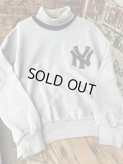 画像2: NEW YORK YANKEES "MADE IN USA" 1990’S HIGH NECK SWEAT SHIRTS
