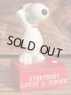 SNOOPY"EVERYBODY LOVES A WINNER" VINTAGE CERAMIC PEN HOLDER FIGURE