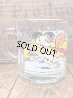 画像2: McDONALD'S "GARFIELD” 1980’S ANCHOR HOCKING MUG #1