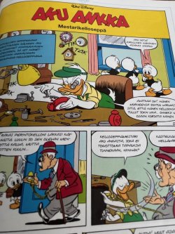 画像30: DISNEY "KAIKKIEN AIKOJEN  1930~2000'S ANKAN" FINNISH BOOK