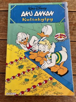 画像1: DISNEY "AKU ANKAN" KULTAKYLPY FINNISH BOOK