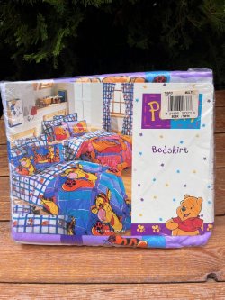 画像1: WINNIE THE POOH "MADE IN USA" D.STOCK TWIN BEDSKIRT #3