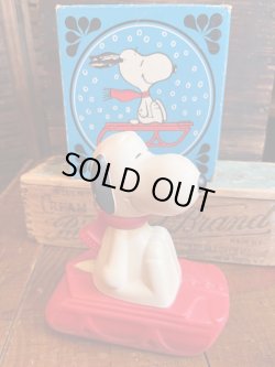 画像1: SNOOPY 1970'S AVON BUBBLE BATH BOTTLE FIGURE