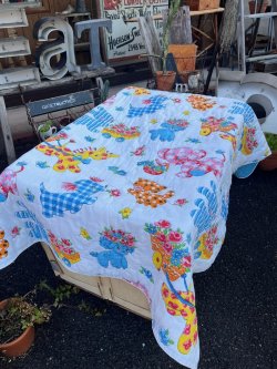 画像1: DREAM ANIMALS (ᵔᴥᵔ) VINTAGE  BABY QUILT BLANKET