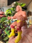 画像4: HULK HOGAN 1985 FINGER PUPPET FIGURE