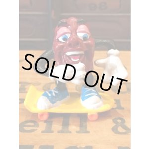 画像: CALIFORNIA RAISINS "SKATEBOAD" 1980'S PVC FIGURE 