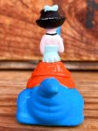 画像4: THE FLINTSTONES "BETTY" 1990'S DENNY'S PULL BACK CAR TOY