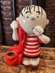 画像1: PEANUTS "LINUS" 1970'S CANDLE HOLDER FIGURE