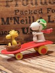 画像1: SNOOPY & WOODSTOCK 1970'S SKATE BOARD TOY