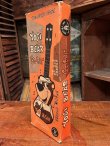 画像9: YOGI BEAR "GE-TAR" 1960'S GUITAR TOY WITH BOX 