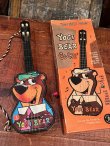 画像18: YOGI BEAR "GE-TAR" 1960'S GUITAR TOY WITH BOX 