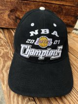 画像: NBA  "LOS ANGELES LAKERS" 2001'S CHAMPIONS CAP