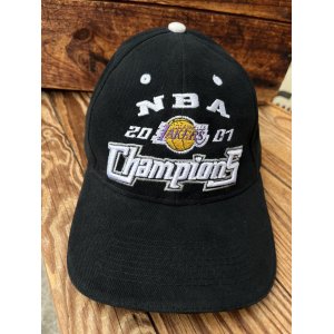 画像: NBA  "LOS ANGELES LAKERS" 2001'S CHAMPIONS CAP