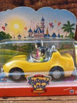 画像: CHEVRON CARS "DISNEYLAND" 2000'S D.STOCK YELLOW CAR #2