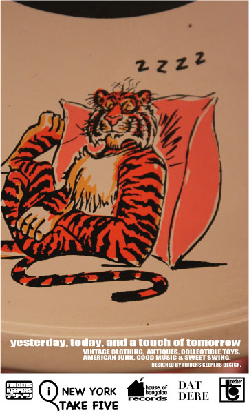 画像: ESSO TIGER METAL ROUND SERVING TRAY