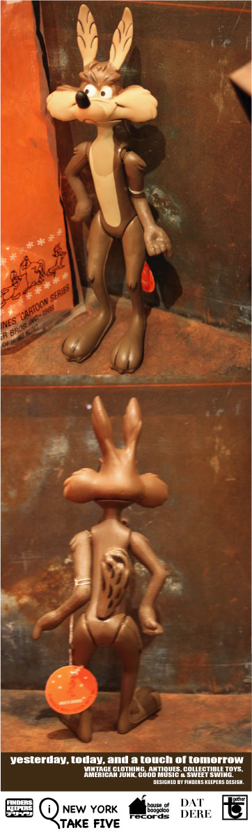 画像: WILE E COYOTE 1968 DAKIN  D.STOCK FIGURE