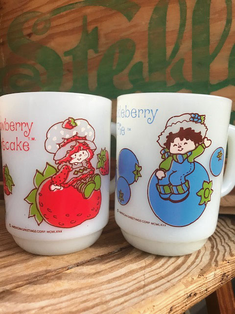 画像: FIRE KING "HUCKLEBERRY PIE"  MUG