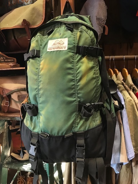 GREGORY VINTAGE DAY AND HALF BACK PACK - COME TOGETHER