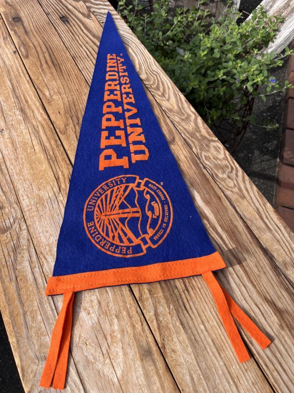 画像1: PEPPERDINE UNIVERSITY🚩 VINTAGE BANNER