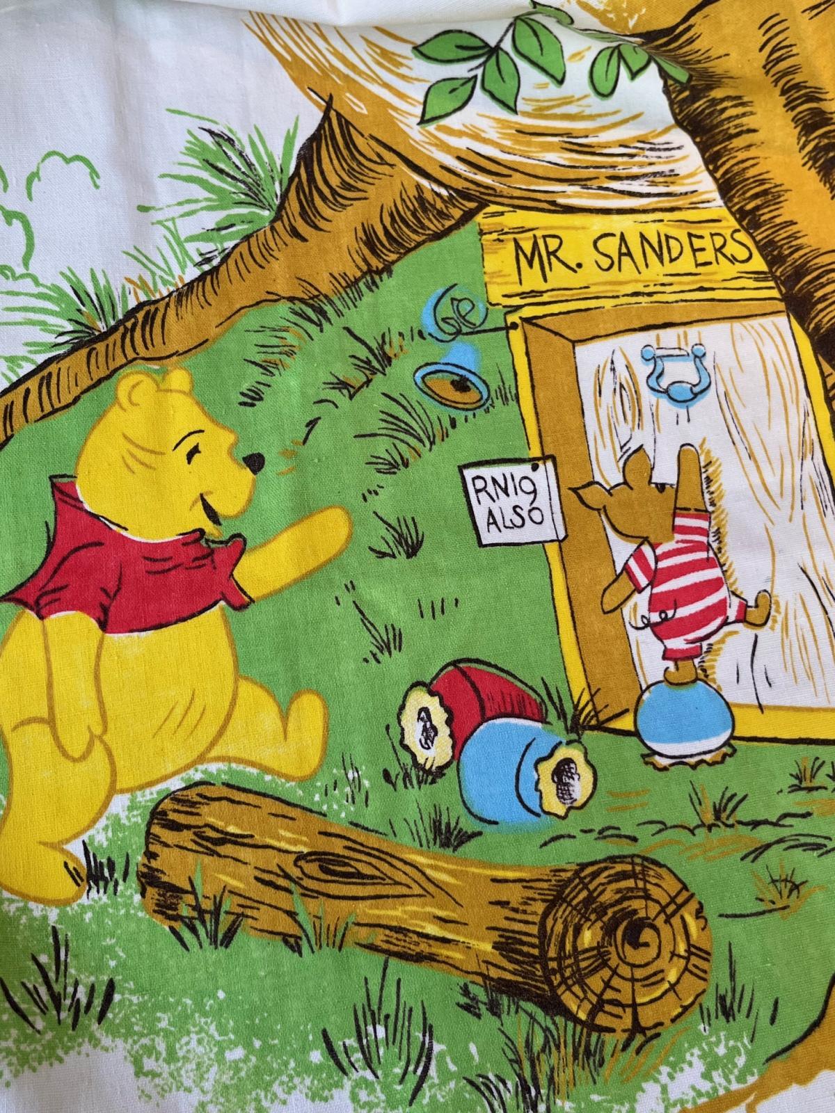 画像1: WINNIE THE POOH "MADE IN USA" VINTAGE CURTAIN FABRIC