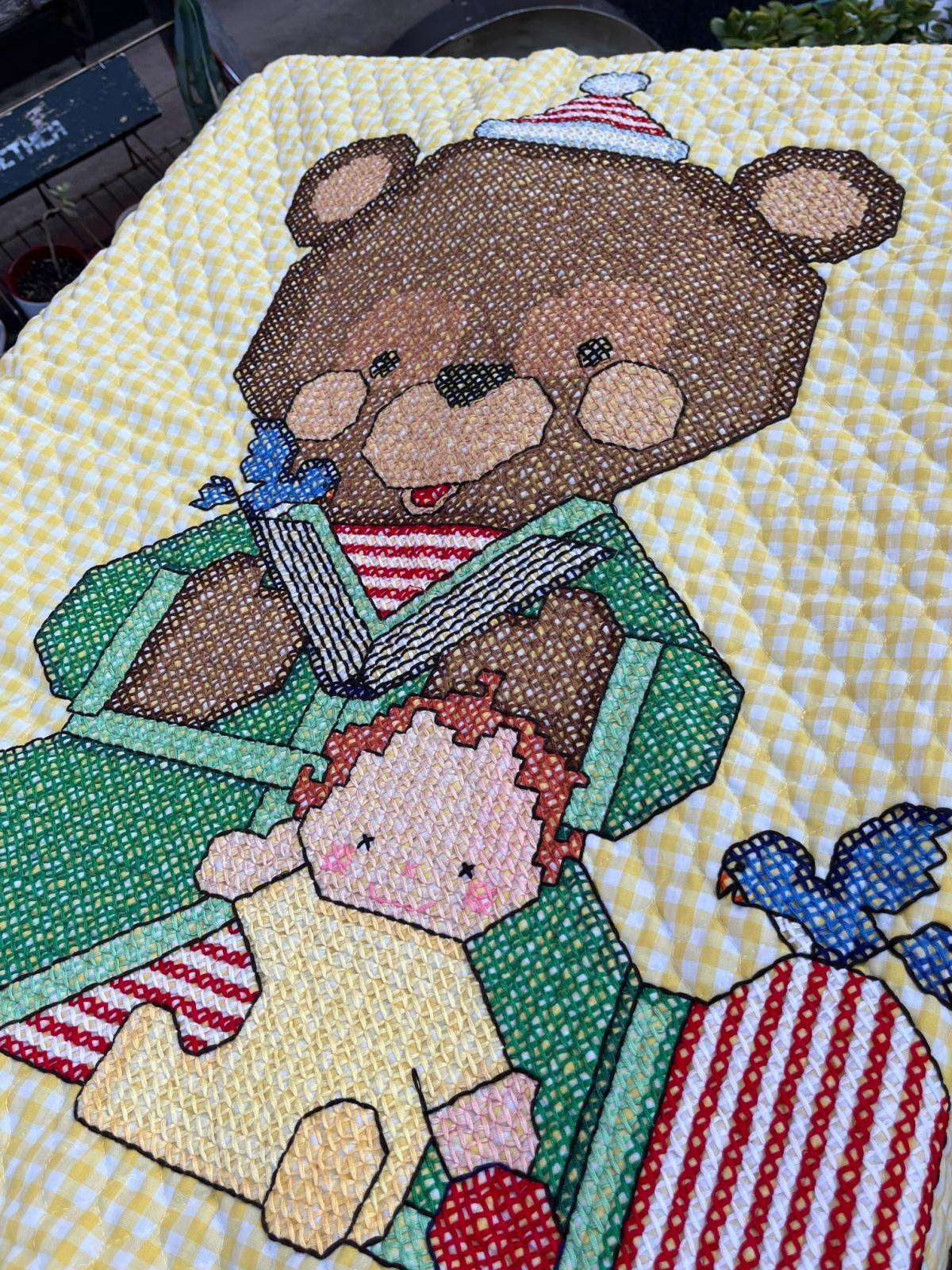 画像8: BEAR (ᵔᴥᵔ) BABY EMBROIDERY VINTAGE QUILT BLANKET