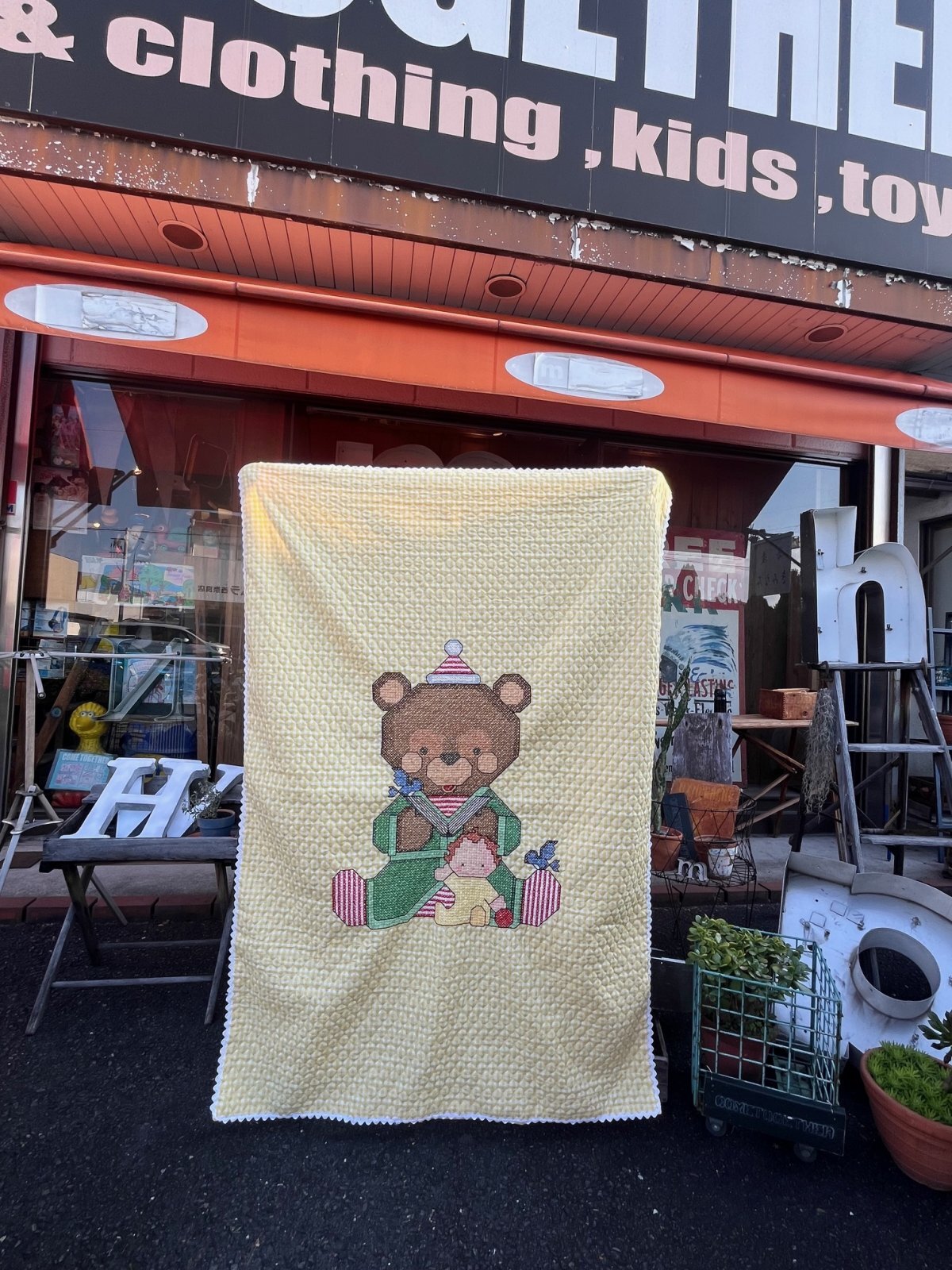 画像4: BEAR (ᵔᴥᵔ) BABY EMBROIDERY VINTAGE QUILT BLANKET