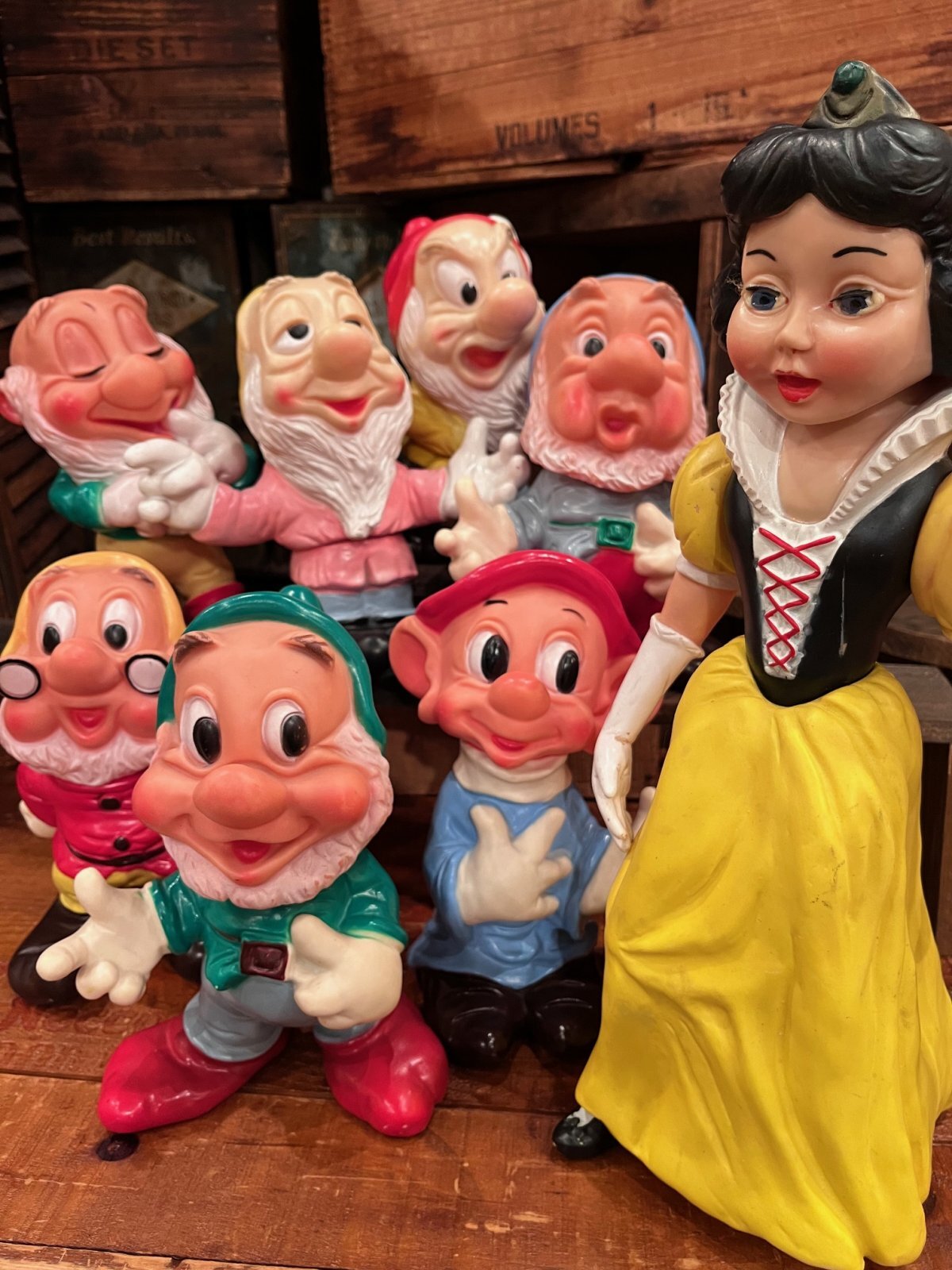 画像16: SNOW WHITE ＋ SEVEN DWARFS "MADE IN ITALY" 1960'S LEDRAPLASTIC FIGURE SET